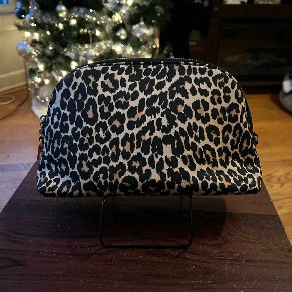 Christian Dior GWP Crossbody - Picture 2 of 8